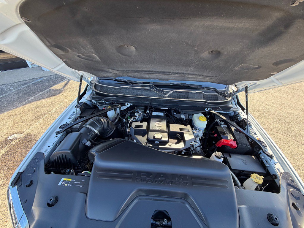 2024 RAM 3500 Image 64