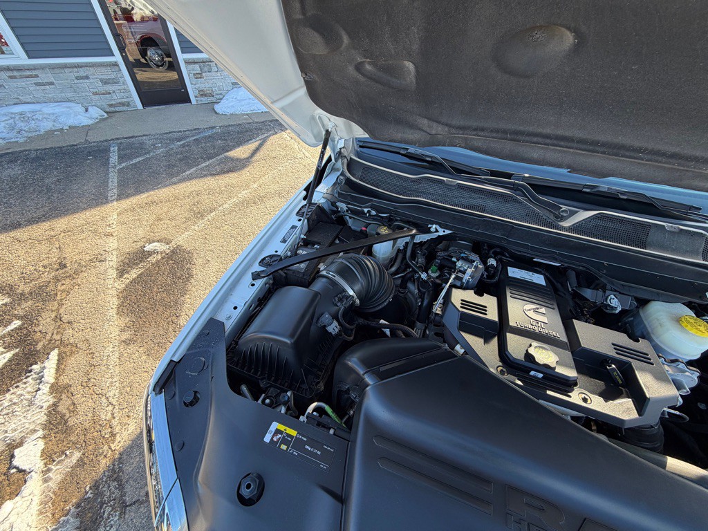2024 RAM 3500 Image 65