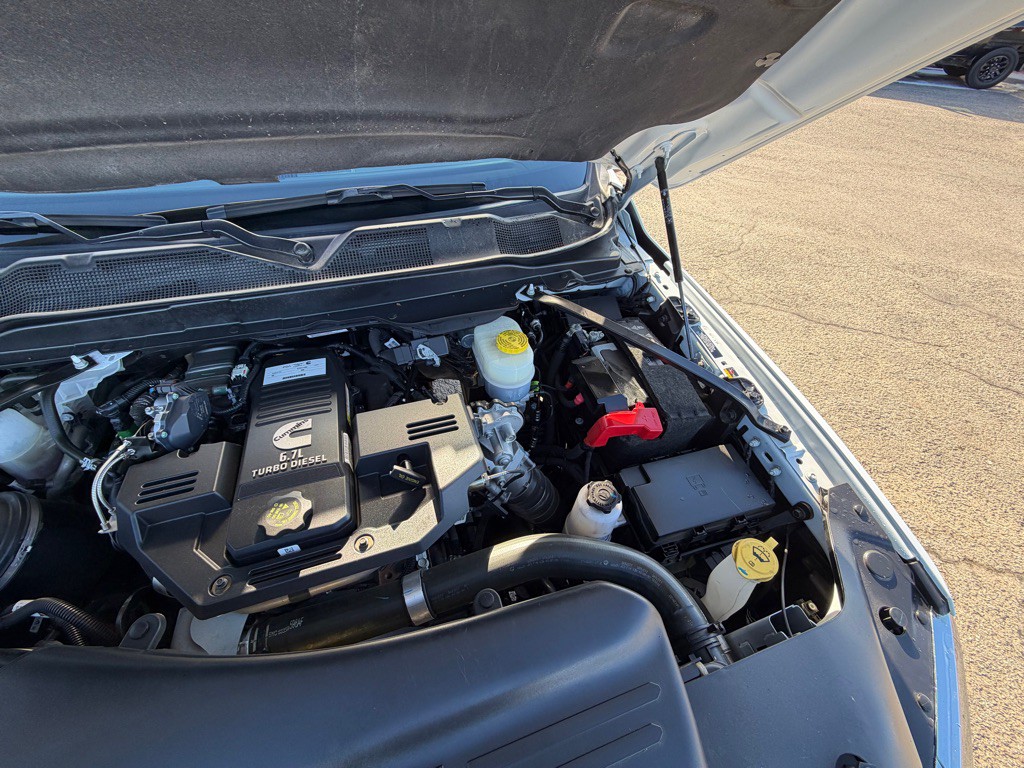 2024 RAM 3500 Image 66