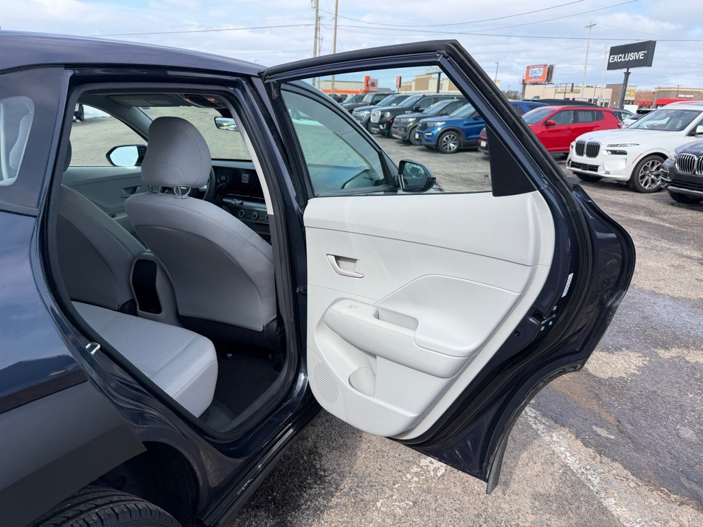 2024 Hyundai Kona Image 39