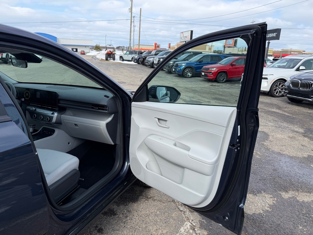 2024 Hyundai Kona Image 43