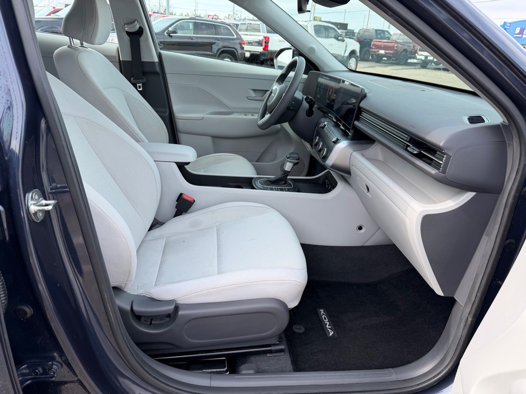2024 Hyundai Kona Image 45