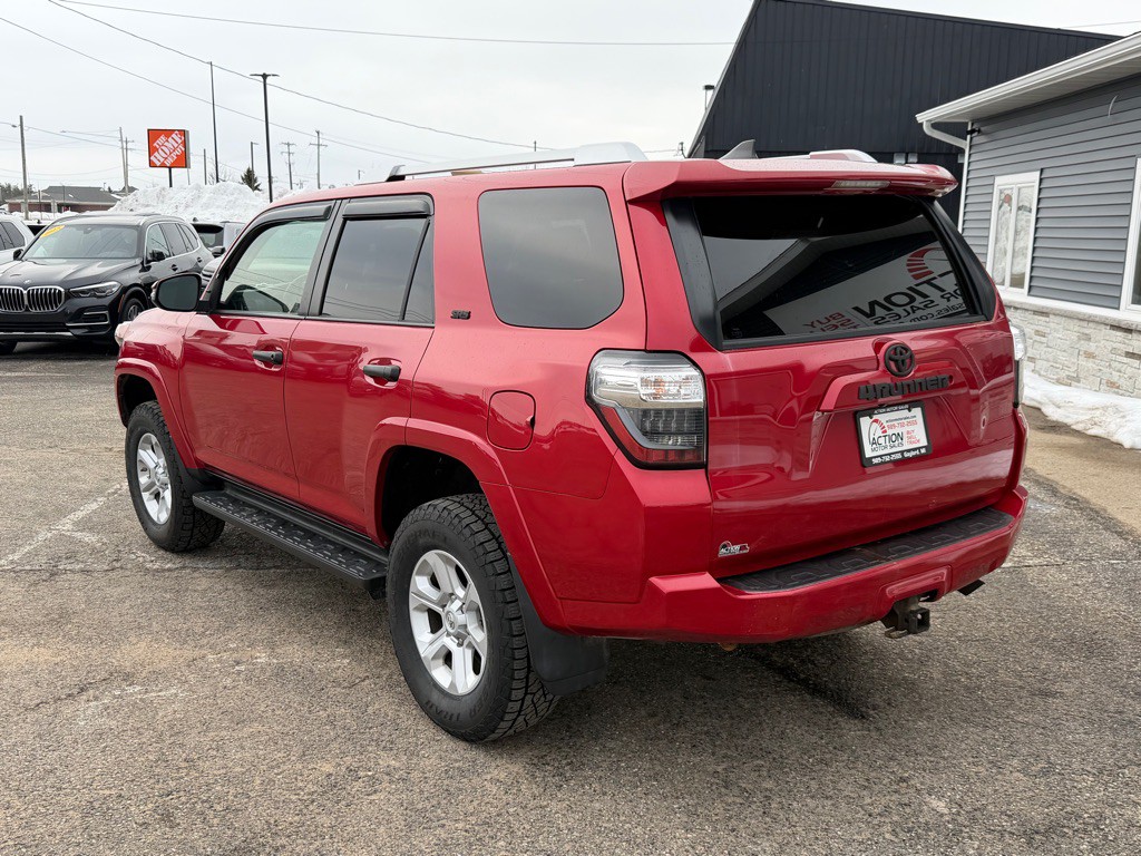2016 Toyota 4Runner Image 3