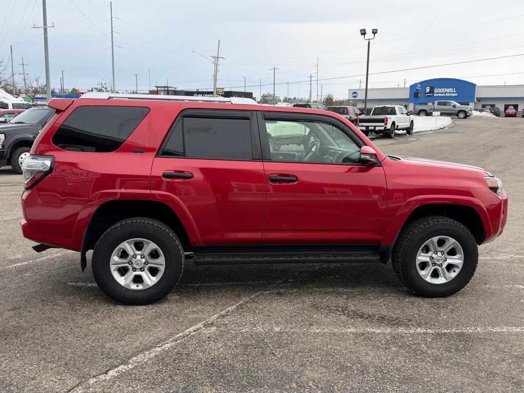 2016 Toyota 4Runner Image 6