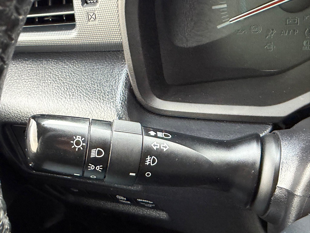 2016 Toyota 4Runner Image 17