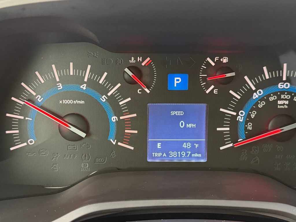 2016 Toyota 4Runner Image 19