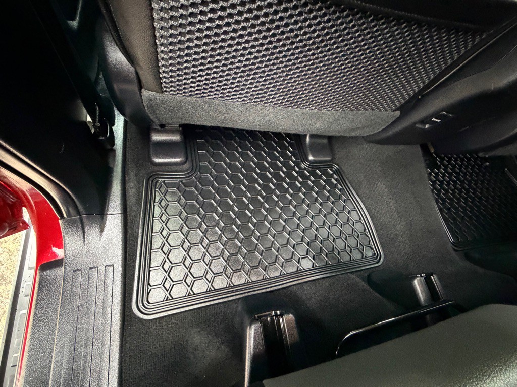 2016 Toyota 4Runner Image 38