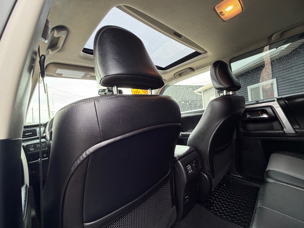 2016 Toyota 4Runner Image 41