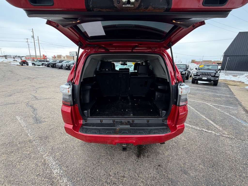 2016 Toyota 4Runner Image 45