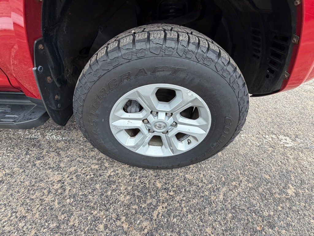 2016 Toyota 4Runner Image 66