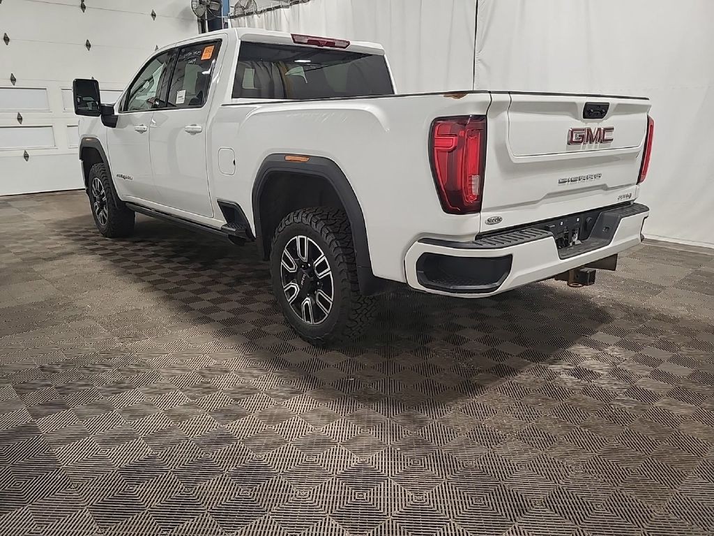 2023 GMC Sierra 2500 Image 2