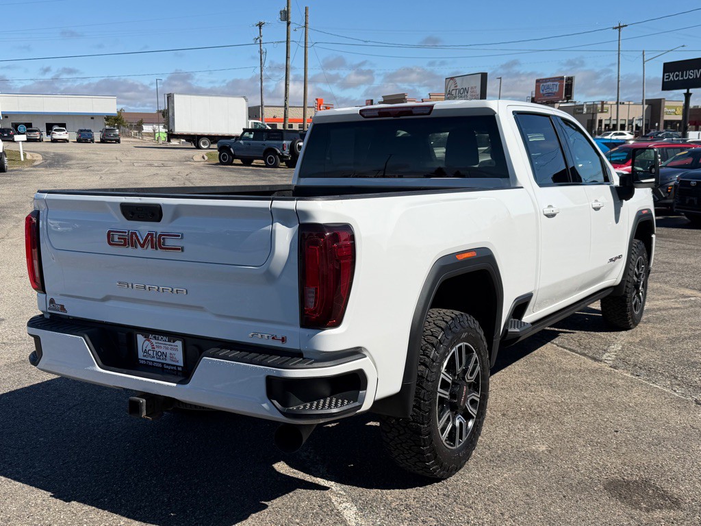 2023 GMC Sierra 2500 Image 5
