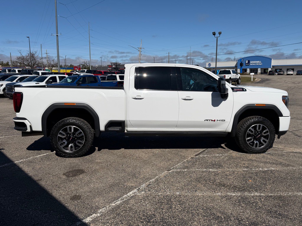 2023 GMC Sierra 2500 Image 6