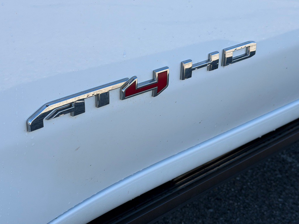 2023 GMC Sierra 2500 Image 11