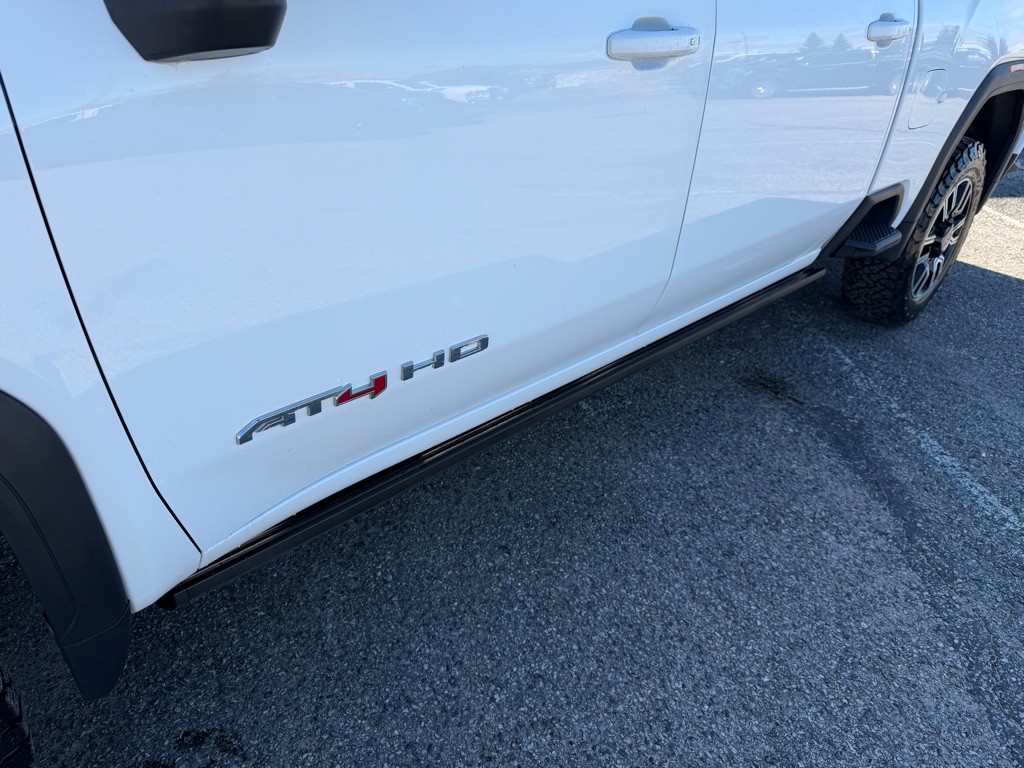 2023 GMC Sierra 2500 Image 12