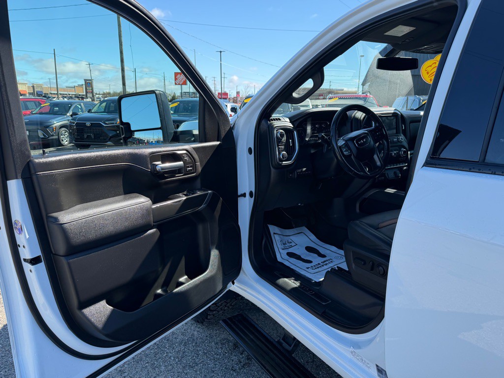 2023 GMC Sierra 2500 Image 14
