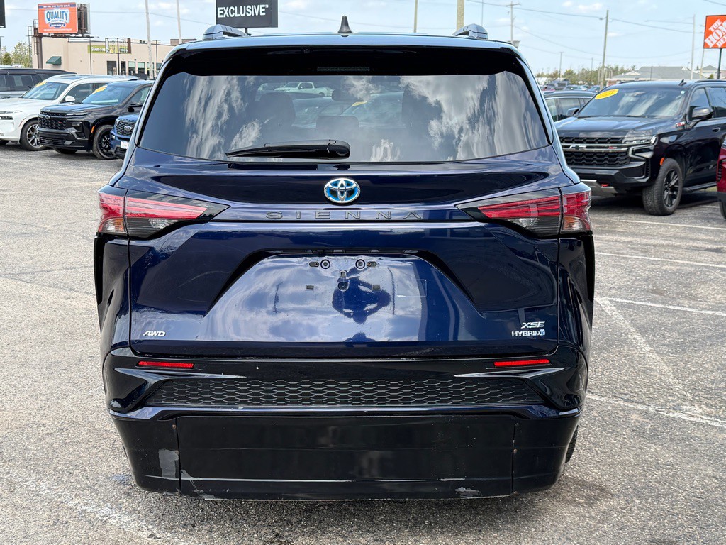 2022 Toyota Sienna Image 4