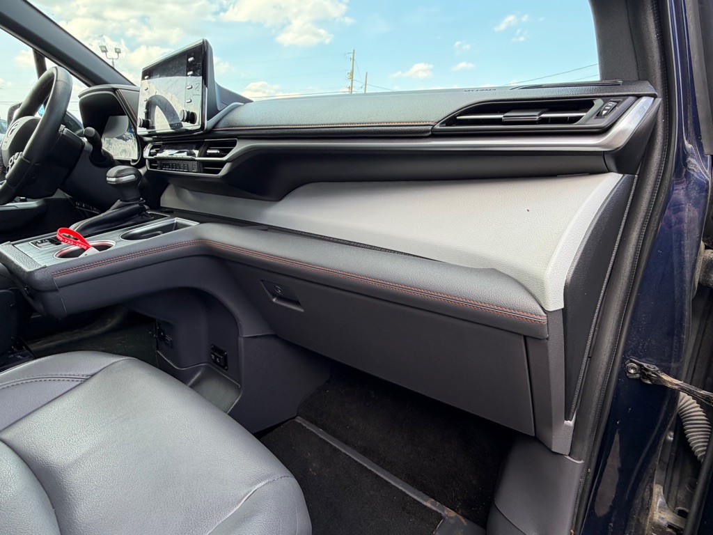 2022 Toyota Sienna Image 49