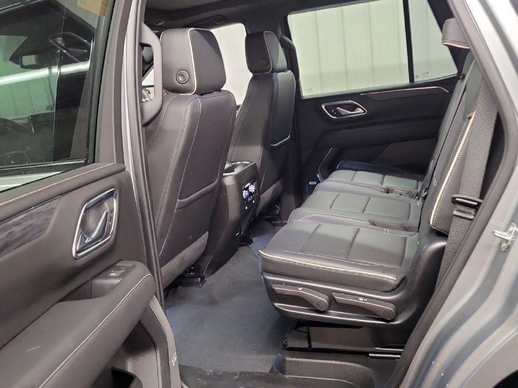 2023 GMC Yukon Image 6