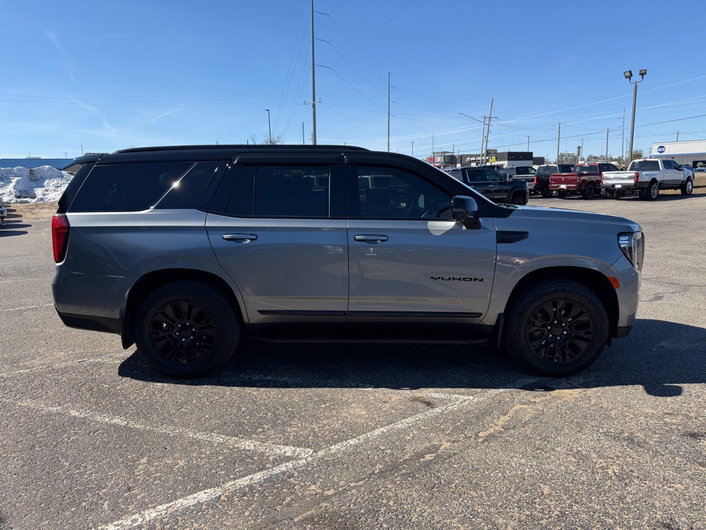 2023 GMC Yukon Image 6