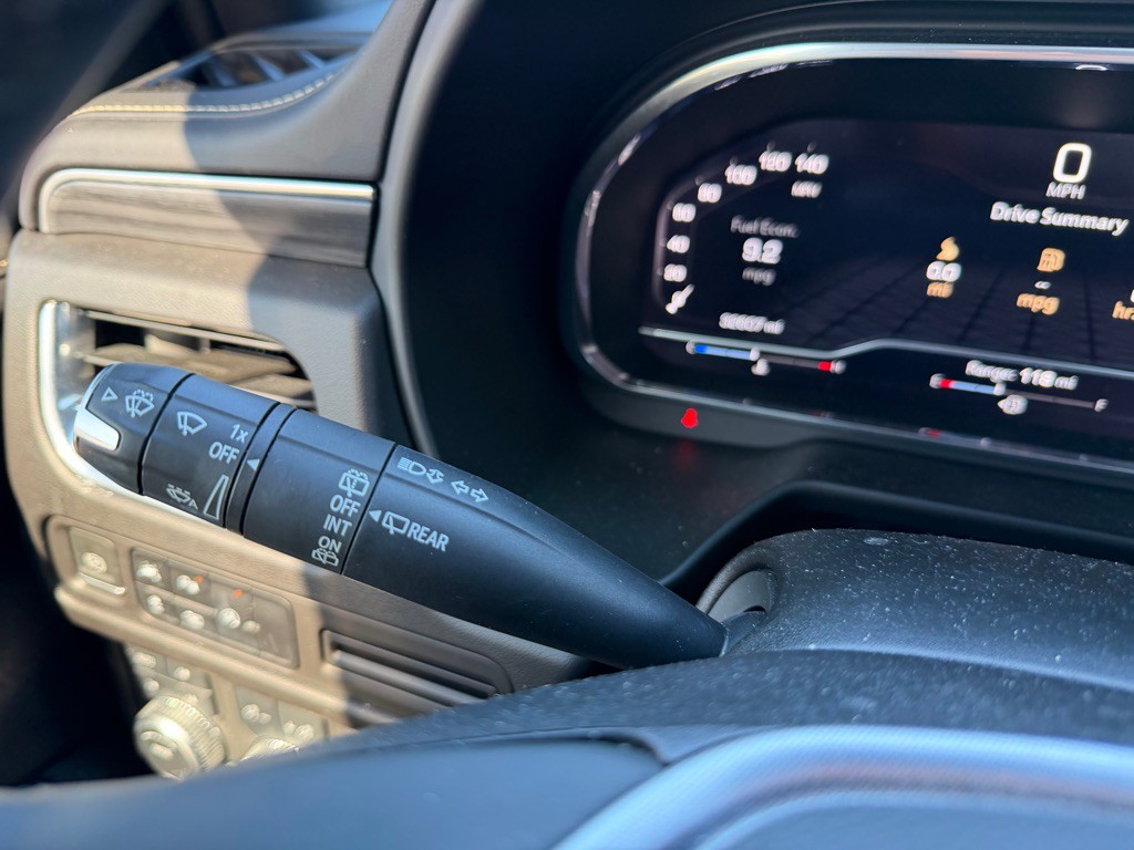 2023 GMC Yukon Image 23