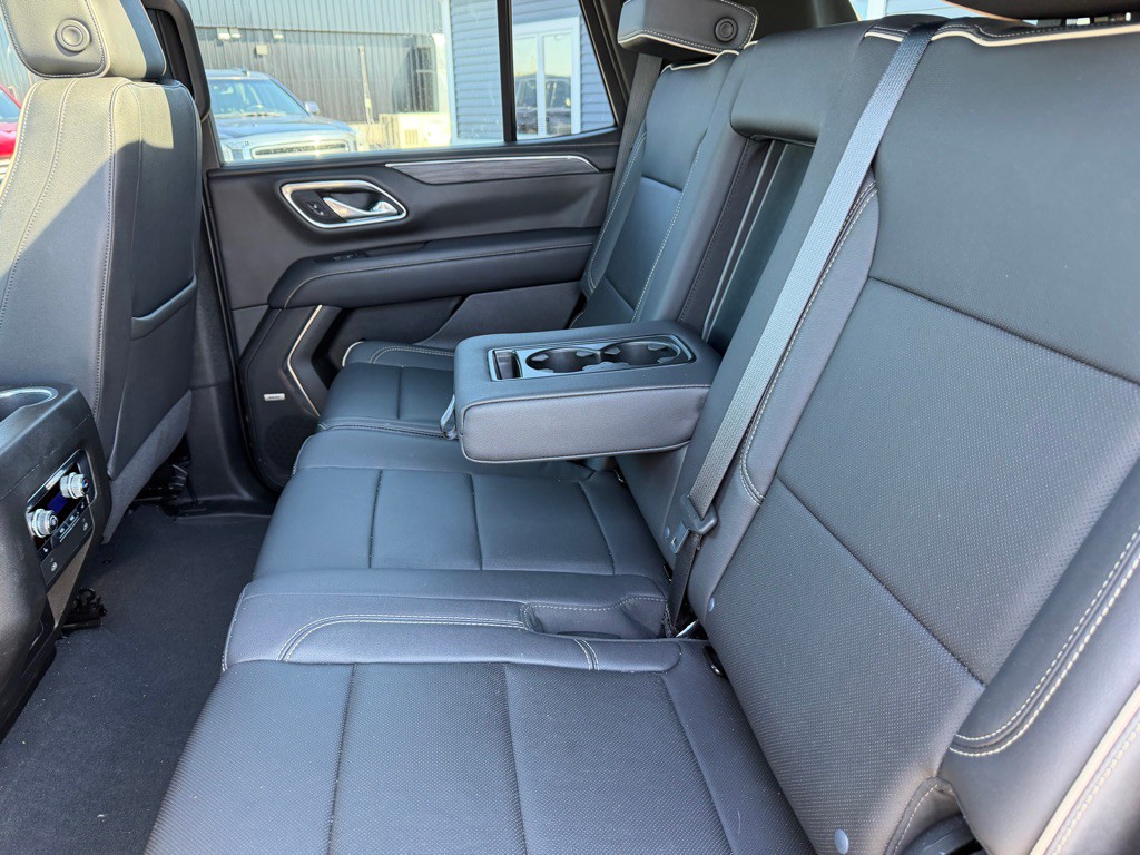 2023 GMC Yukon Image 33