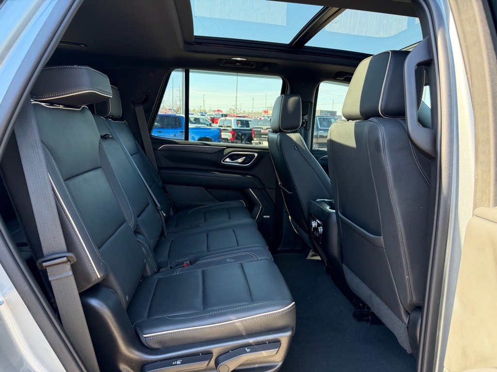 2023 GMC Yukon Image 45
