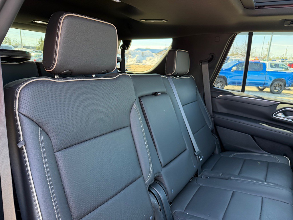 2023 GMC Yukon Image 46