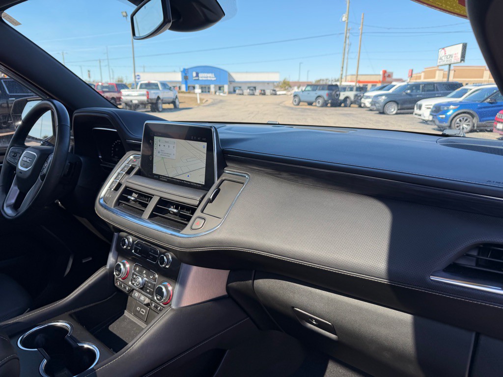 2023 GMC Yukon Image 54