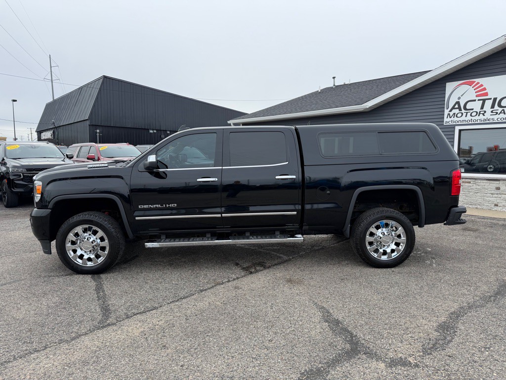2018 GMC Sierra 2500 Image 2