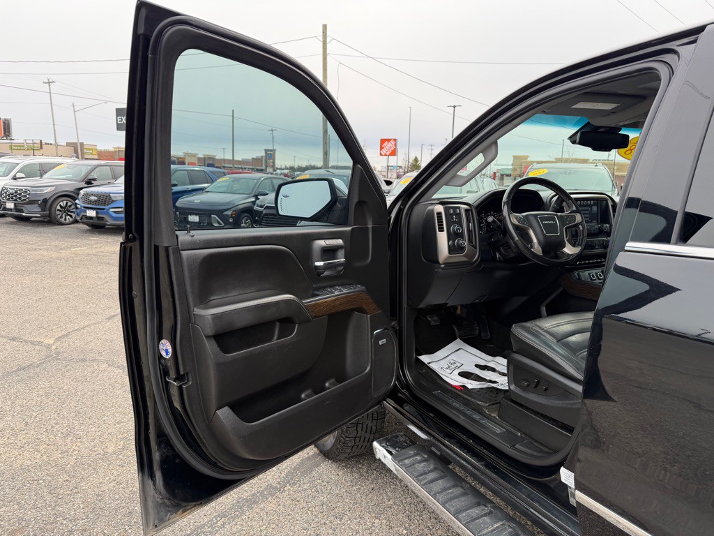 2018 GMC Sierra 2500 Image 12