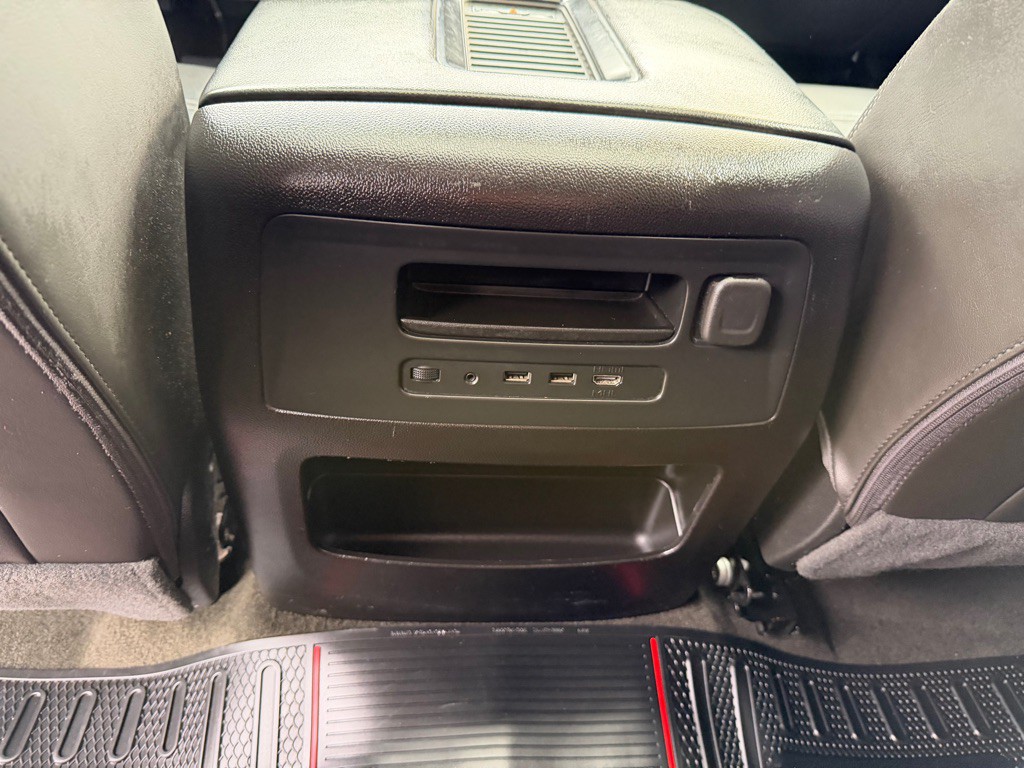 2018 GMC Sierra 2500 Image 40