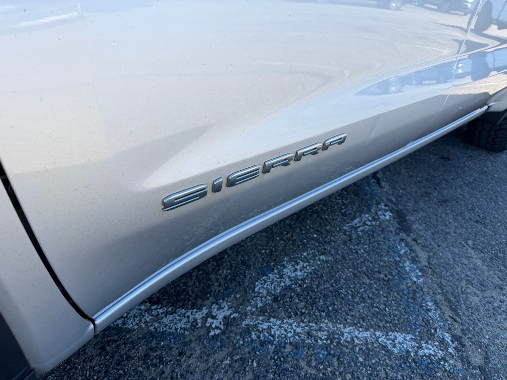 2022 GMC Sierra 1500 Image 10