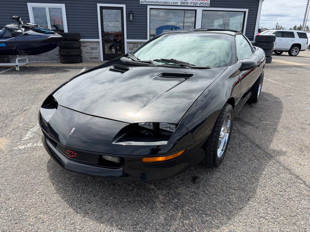 1997 Chevrolet Camaro Image 9