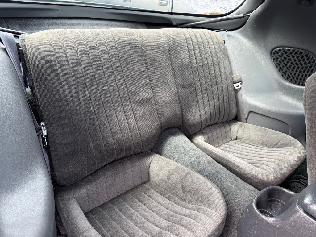 1997 Chevrolet Camaro Image 32