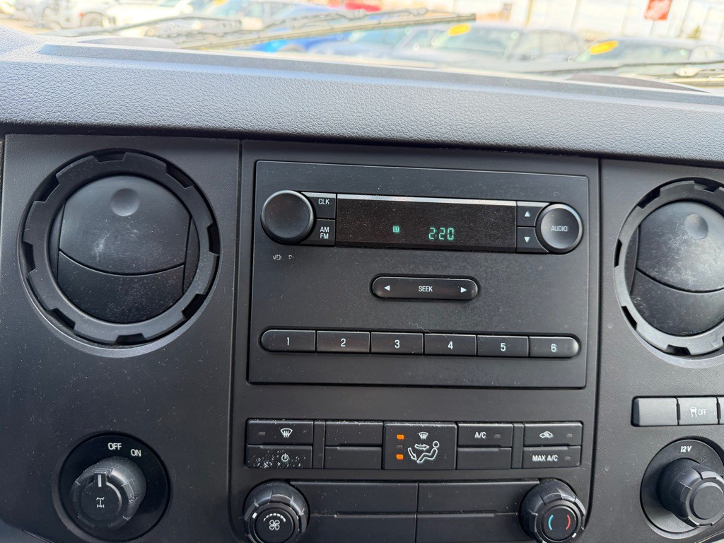 2014 Ford F-250 Image 22