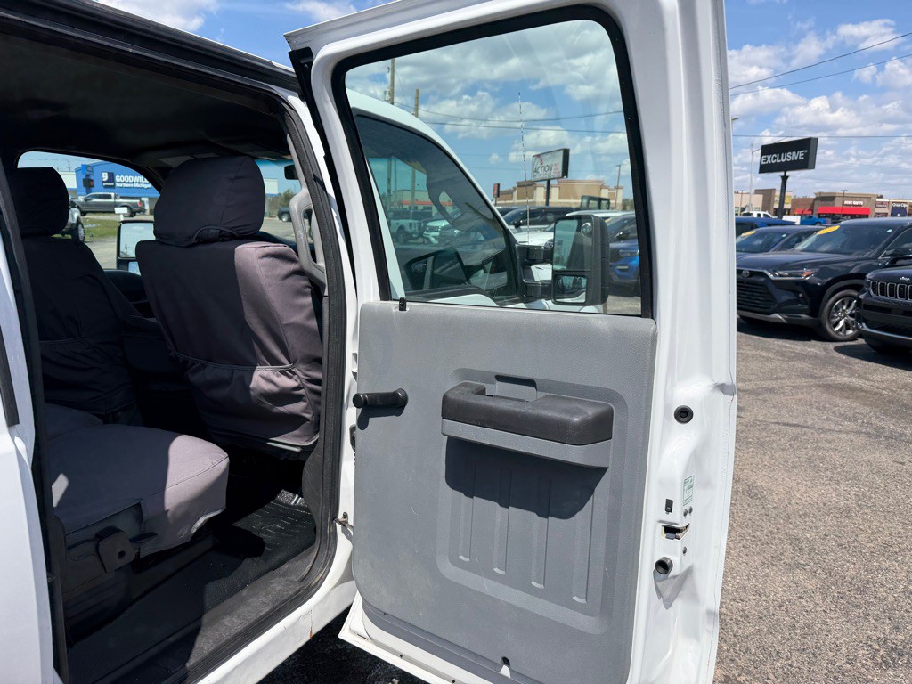 2014 Ford F-250 Image 39