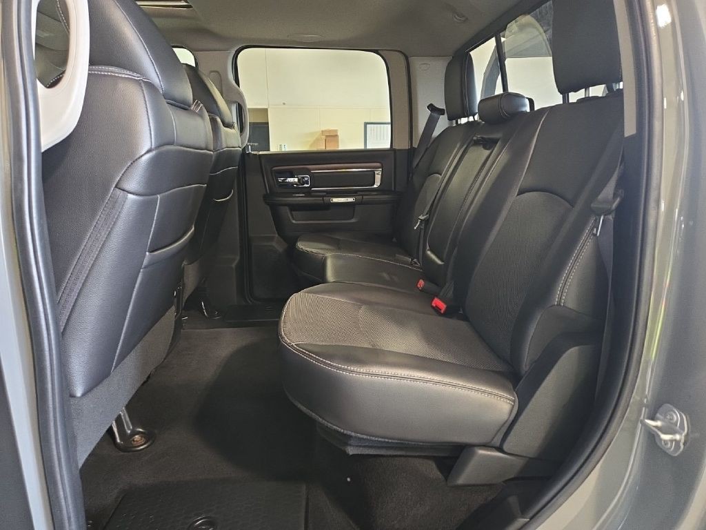 2017 RAM 3500 Image 6