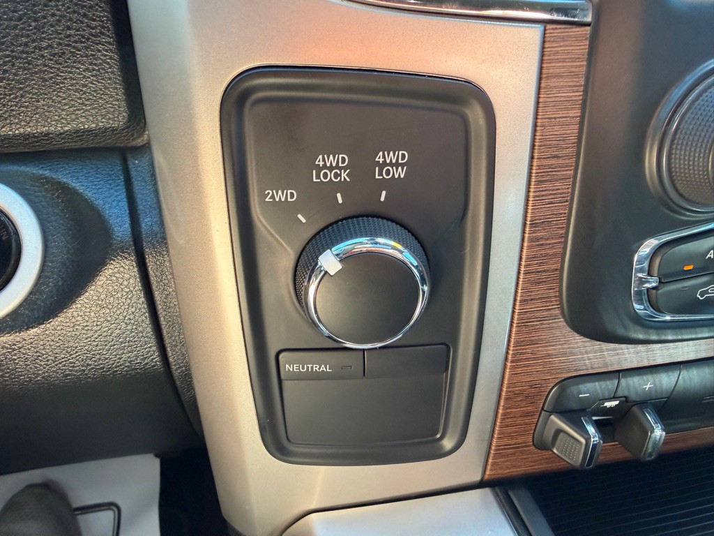 2017 RAM 3500 Image 28
