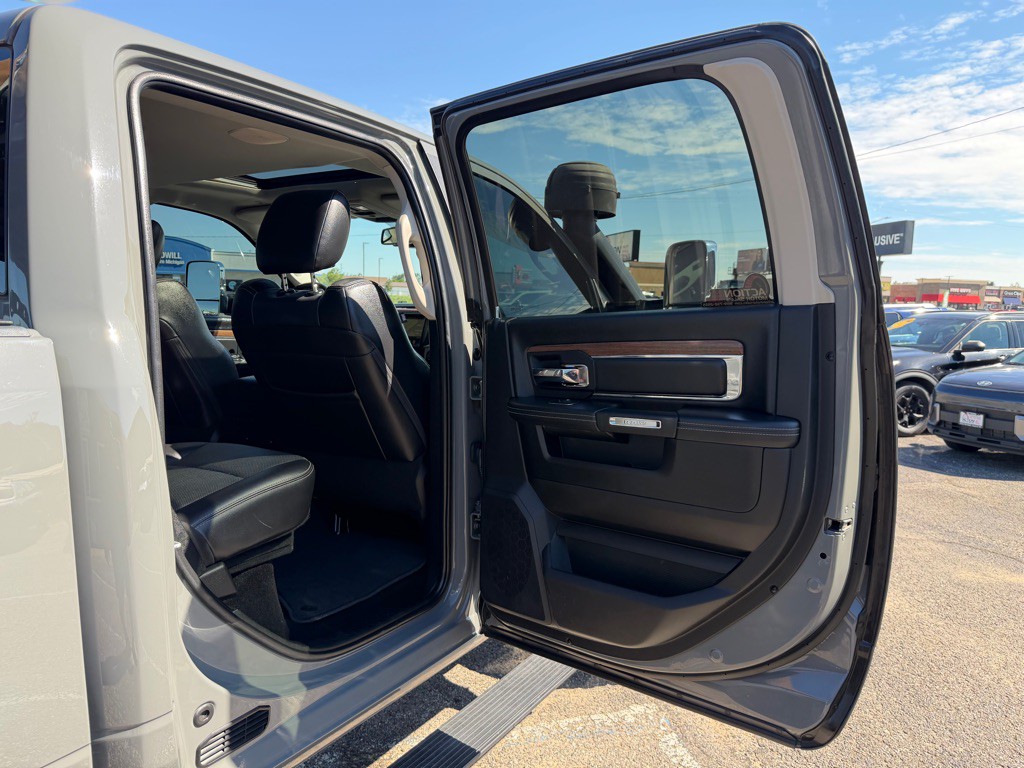 2017 RAM 3500 Image 57