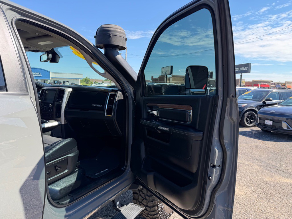 2017 RAM 3500 Image 62