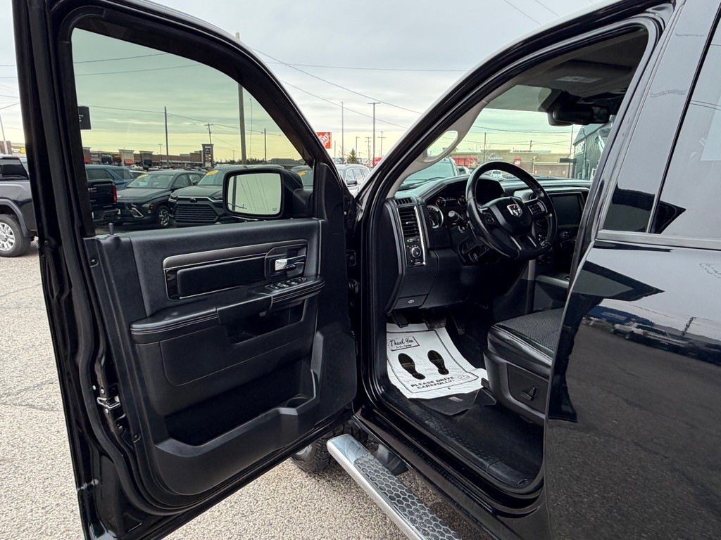 2014 RAM 1500 Image 11