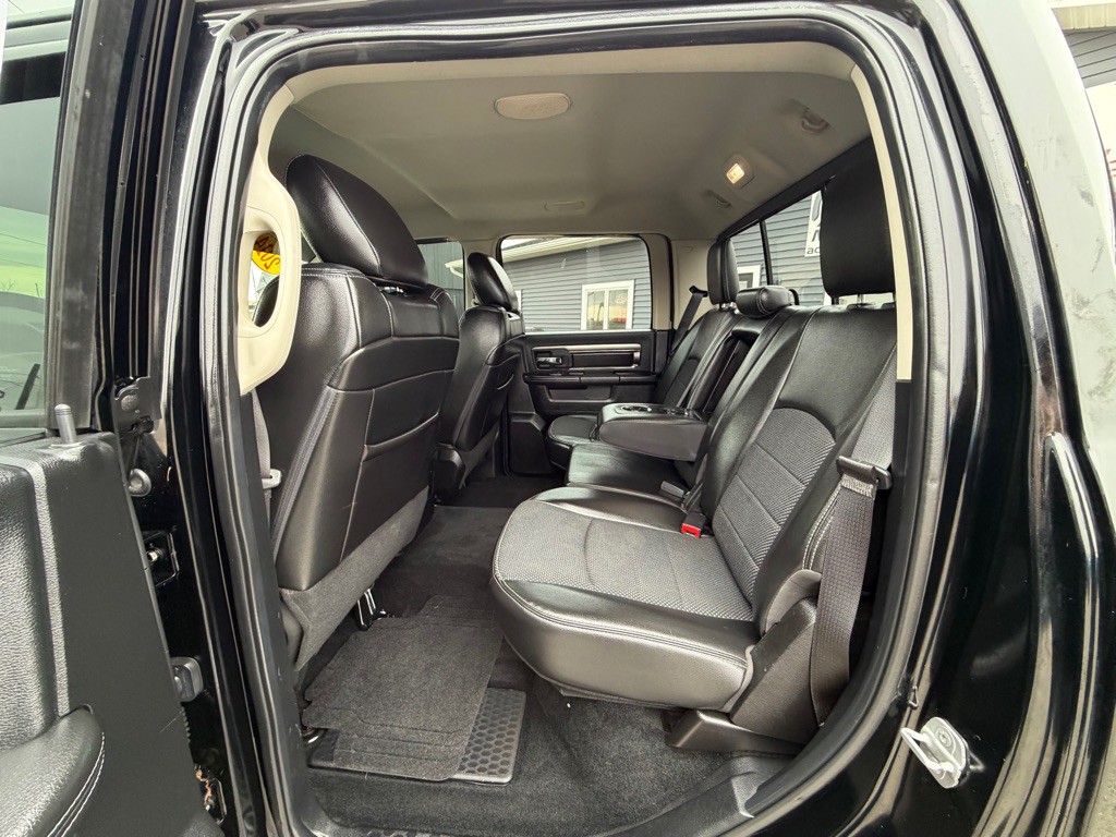 2014 RAM 1500 Image 35