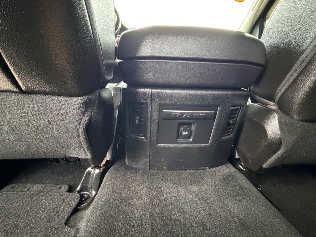 2014 RAM 1500 Image 37