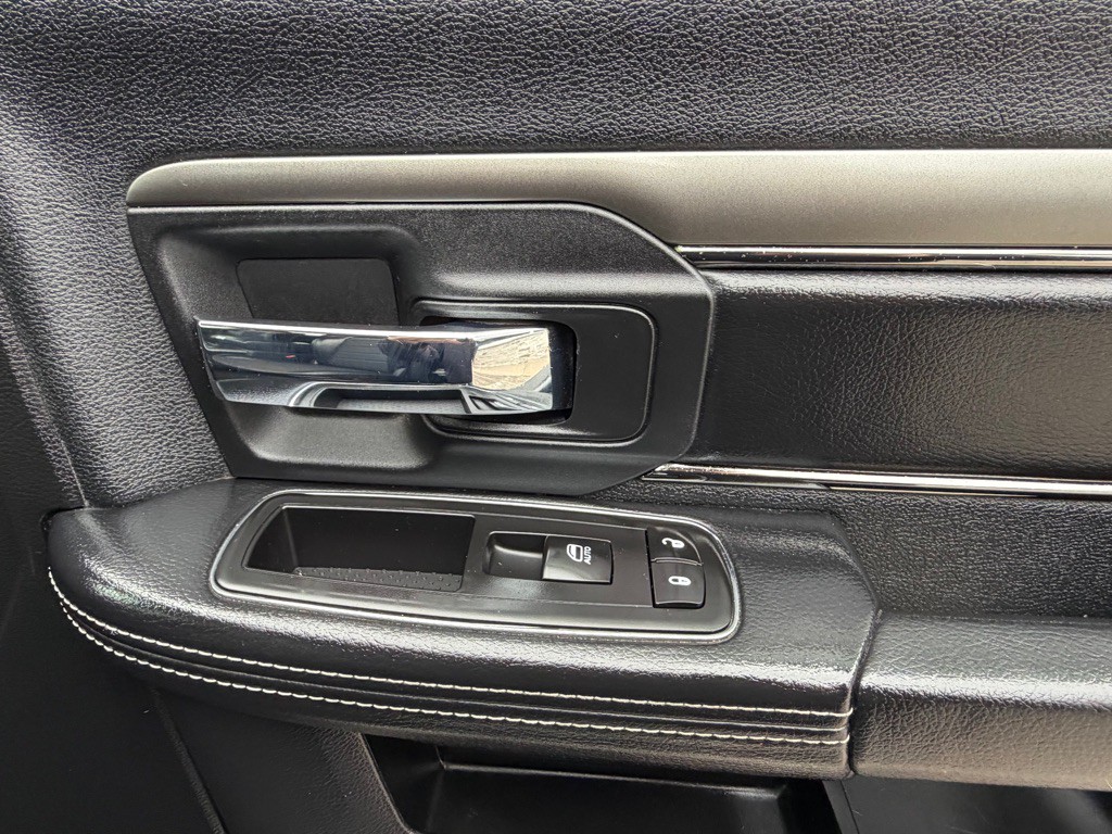 2014 RAM 1500 Image 64