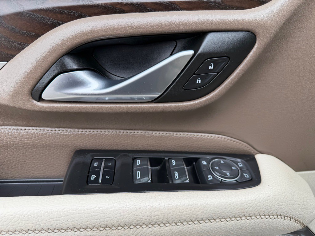 2022 GMC Yukon Image 13