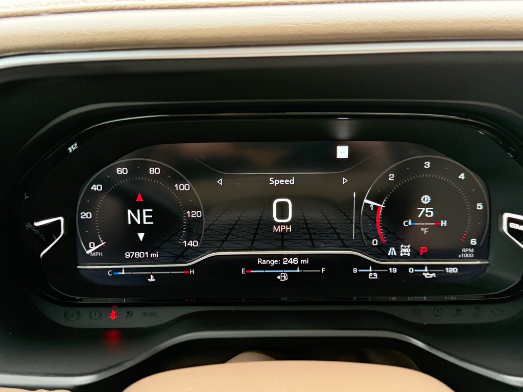 2022 GMC Yukon Image 22