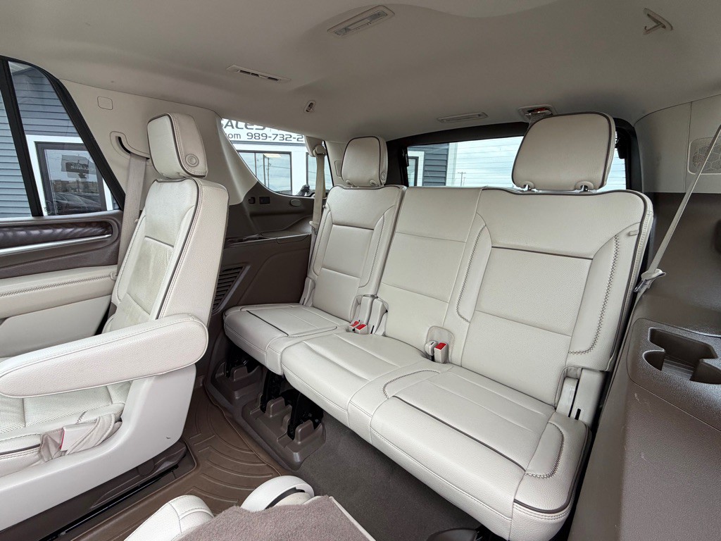 2022 GMC Yukon Image 46