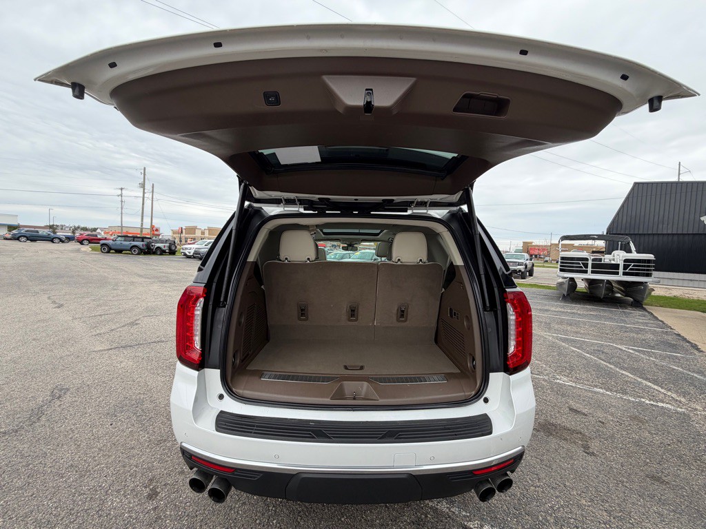 2022 GMC Yukon Image 47