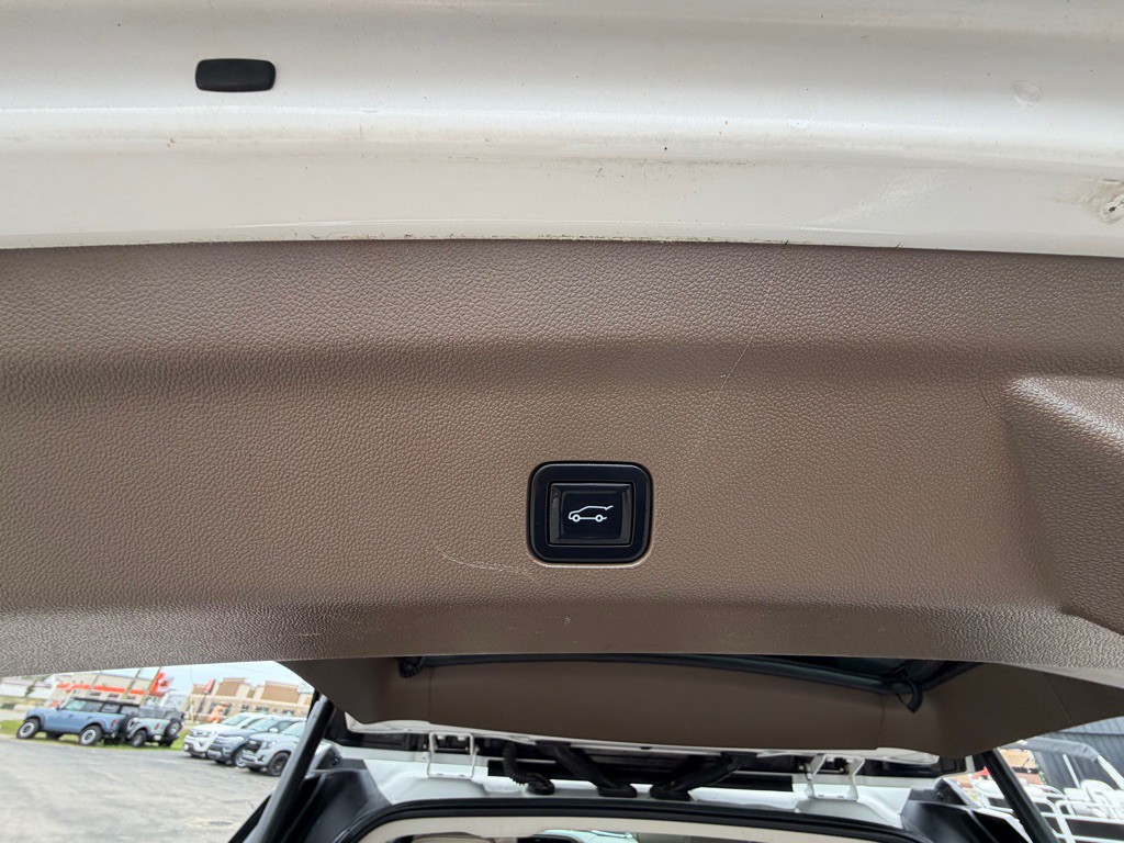 2022 GMC Yukon Image 48